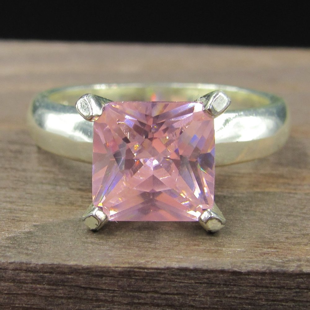 Size 6 Silver Tone Bright Square Cubic Zirconia Gem Band Ring Vintage